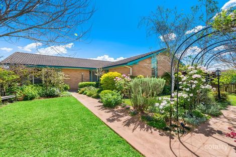 Property photo of 2 Piquet Place Toongabbie NSW 2146
