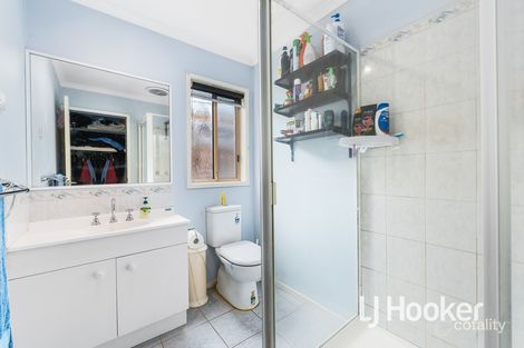 Property photo of 98 Central Road Hampton Park VIC 3976