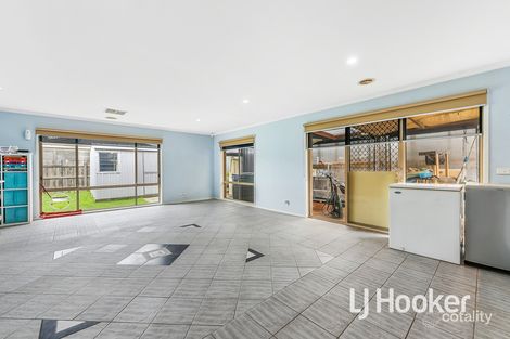 Property photo of 98 Central Road Hampton Park VIC 3976