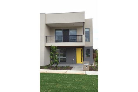 Property photo of 11 Heffernan Walk Heidelberg Heights VIC 3081