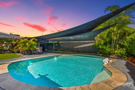 18 Goorawin St, Runaway Bay, QLD 4216