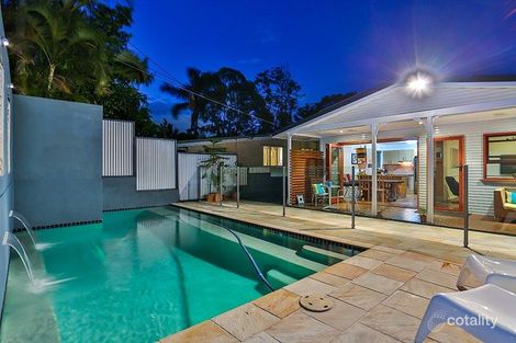 15 Oatland Cres, Holland Park West, QLD 4121