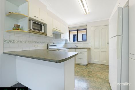 Property photo of 3/4 Werrang Road Primbee NSW 2502