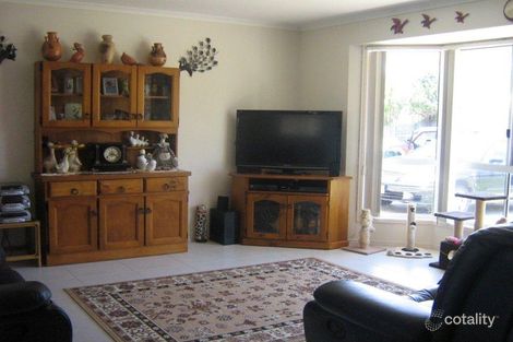 Property photo of 25 Goodwin Avenue Point Vernon QLD 4655