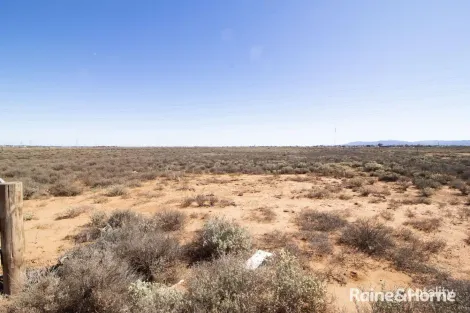 Property photo of 19 Warner Drive Port Paterson SA 5700