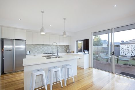 Property photo of 37 Coastside Drive Armstrong Creek VIC 3217