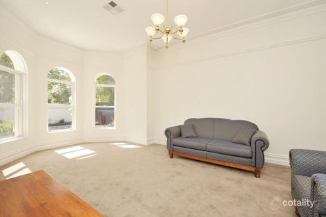 Property photo of 192A Mont Albert Road Canterbury VIC 3126