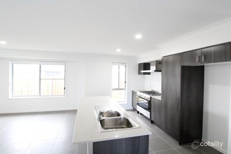 Property photo of 1 John Street Walloon QLD 4306