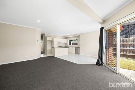 Property photo of 2/12 Follett Road Cheltenham VIC 3192