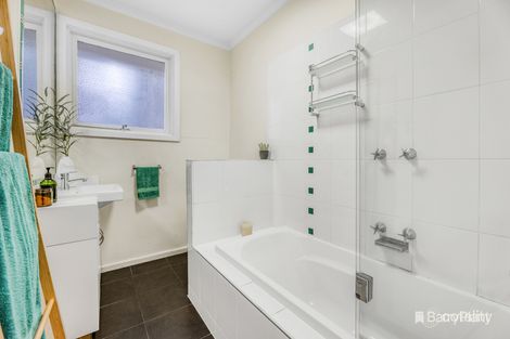 Property photo of 1 Montgomery Court Kilsyth VIC 3137