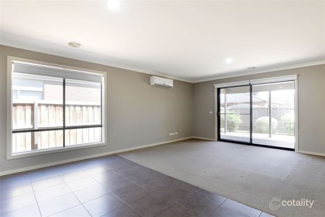Property photo of 14 Caraleena Drive Tarneit VIC 3029