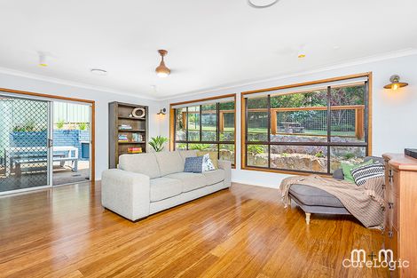 Property photo of 26 Nardoo Crescent Thirroul NSW 2515