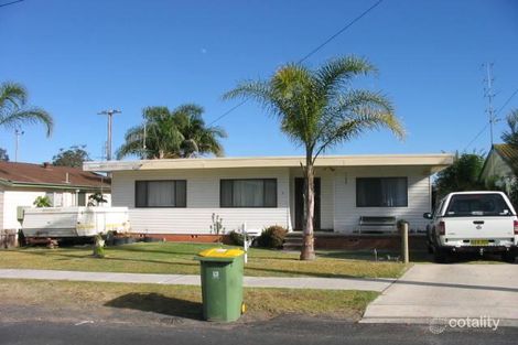 8 Hughes Ave, Kanwal, NSW 2259