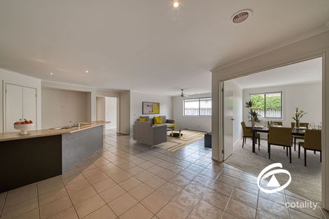 Property photo of 121 Moondarra Drive Berwick VIC 3806