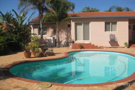 Property photo of 4 Bedford Road Ardross WA 6153