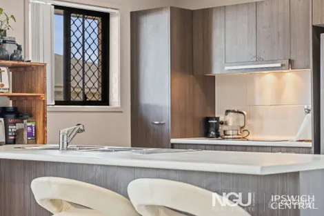 Property photo of 35 Innes Crescent Bundamba QLD 4304