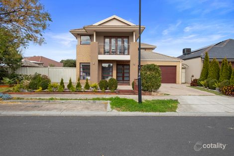 44 Daly Cct, Caroline Springs, VIC 3023