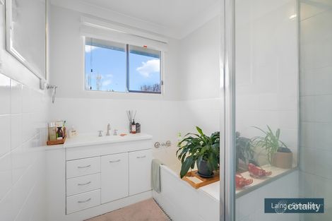 Property photo of 11 Hawthorne Close Armidale NSW 2350