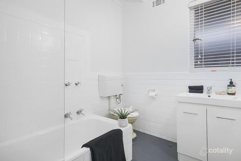 Property photo of 2/41 Eildon Road St Kilda VIC 3182