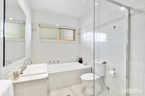 Property photo of 205A Douglas Parade Newport VIC 3015