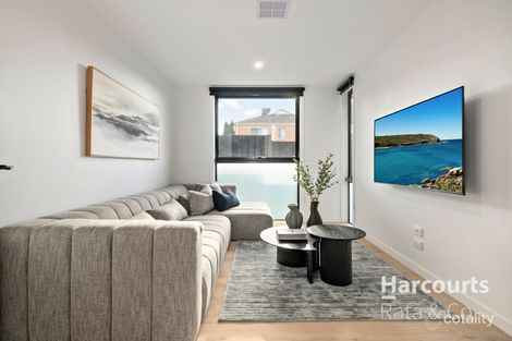 Property photo of 19 Warramunga Road Bundoora VIC 3083