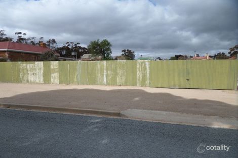 42 Bourke St, Peterborough, SA 5422