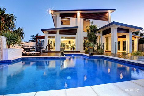 Property photo of 152 Barolin Esplanade Coral Cove QLD 4670