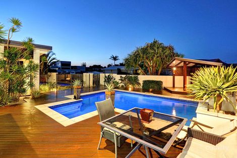 Property photo of 152 Barolin Esplanade Coral Cove QLD 4670