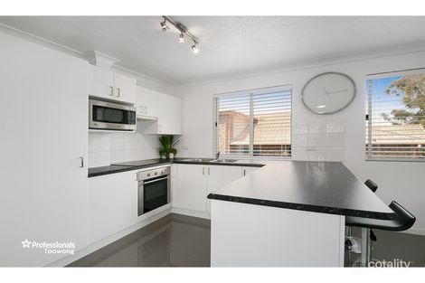 Property photo of 9/92 Station Road Indooroopilly QLD 4068