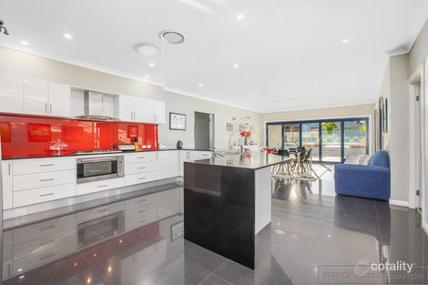 Property photo of 25 Alloway Circuit Largs NSW 2320