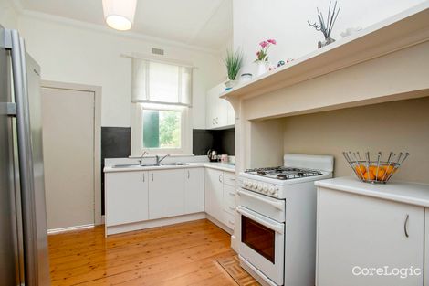 Property photo of 52 Williamson Avenue Strathmore VIC 3041