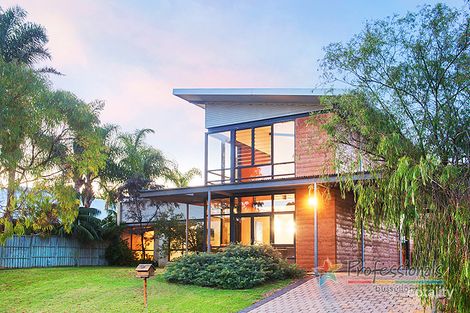 Property photo of 33 Estuary View Drive Wonnerup WA 6280