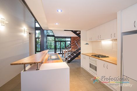 Property photo of 33 Estuary View Drive Wonnerup WA 6280