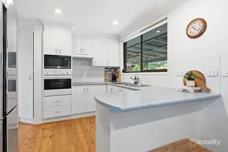 8 Kane Cres, Coffs Harbour, NSW 2450
