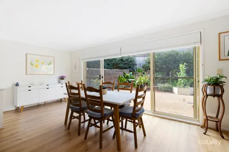 Property photo of 90 Warriewood Road Warriewood NSW 2102