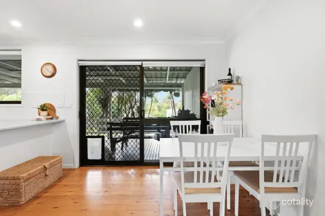 Property photo of 8 Kane Crescent Coffs Harbour NSW 2450