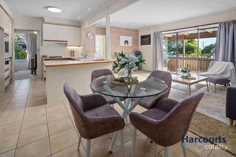 Property photo of 92 Whites Lane Glen Waverley VIC 3150