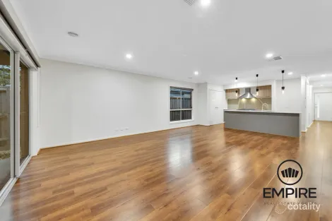 Property photo of 24 Sikes Road Clyde North VIC 3978