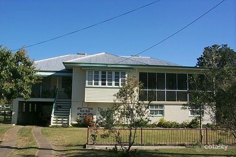 8 Elphinstone St, Berserker, QLD 4701