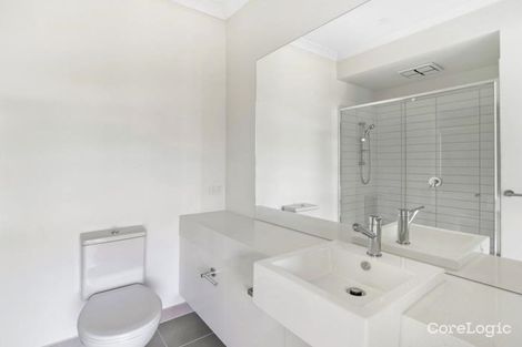 Property photo of 118 Camera Walk Coburg North VIC 3058