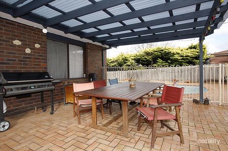 Property photo of 22 Chataway Crescent Fadden ACT 2904