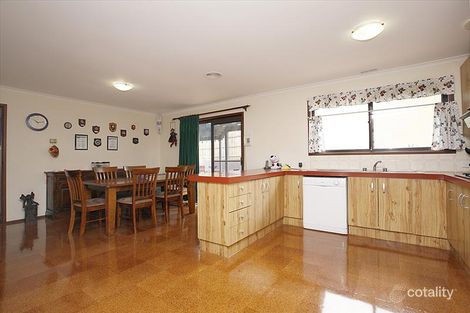 Property photo of 22 Chataway Crescent Fadden ACT 2904