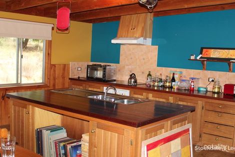 Property photo of 24 Wall Street Blackwood VIC 3458