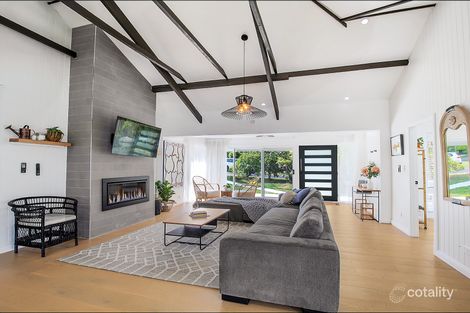 Property photo of 2 Pine Avenue Wentworth Falls NSW 2782