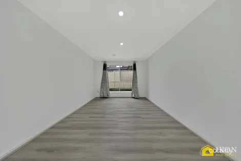 Property photo of 16 Mikada Boulevard Kilmore VIC 3764