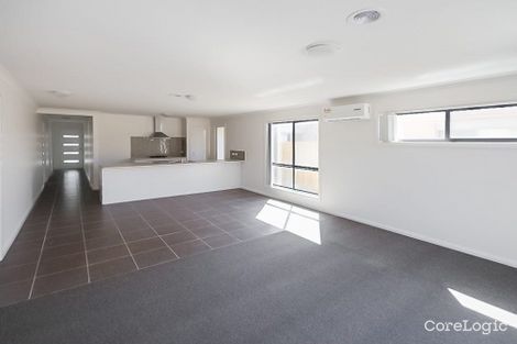 Property photo of 30 Sanderling Avenue Armstrong Creek VIC 3217