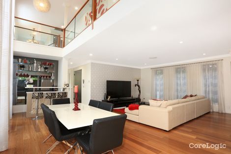 Property photo of 1017 Lakeview Terrace Benowa QLD 4217