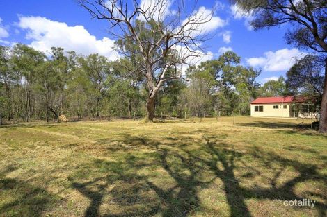 Property photo of 36 Pharlap Parade Branyan QLD 4670