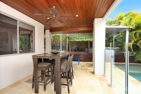 Property photo of 1017 Lakeview Terrace Benowa QLD 4217