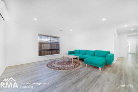 Property photo of 19 Haymarket Circuit Wyndham Vale VIC 3024